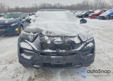 2021 Ford Explorer Police Interceptor z USA, uszkodzony, nr VIN 1FM5K8AW3MNA17722